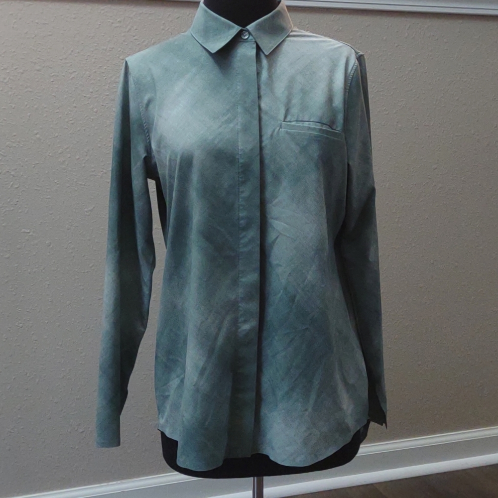 Athleta Long Sleeve Button Down